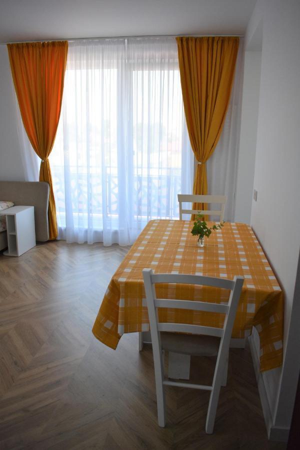 Ferienwohnung Domus Magistrae Bukarest Exterior foto